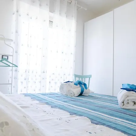 La Casa Di Marisa A 200 Metri Dal Mare Apartman